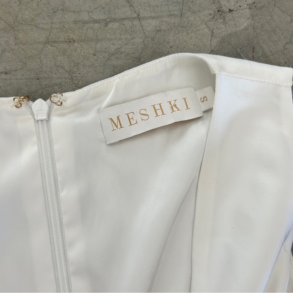 Meshki 🤍 Melody White Satin Twist Front Mini Dress - Picture 3 of 6